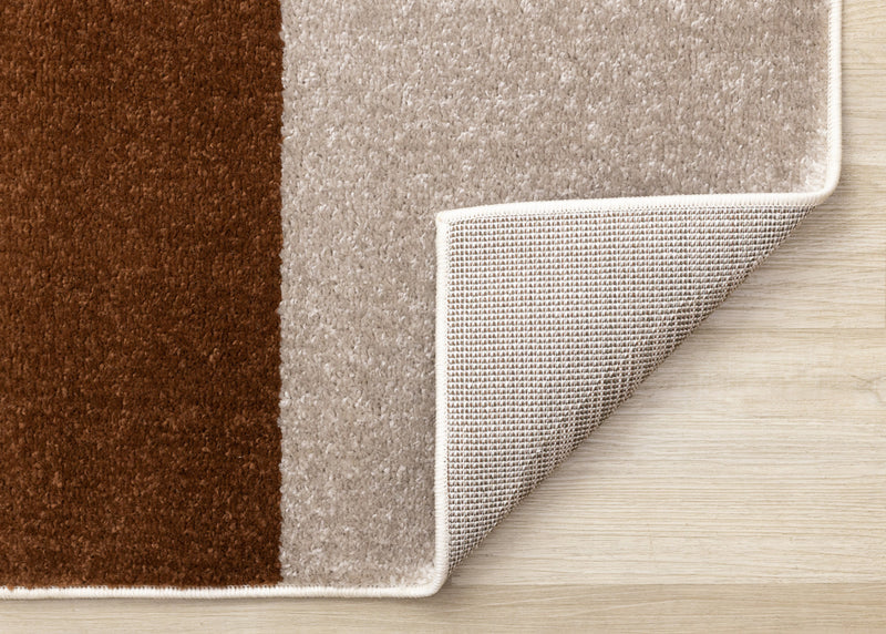 Carpette Marley taupe et sang-de-bœuf à motif de courbes géométriques - 5 pi 3 po x 7 pi 7 po