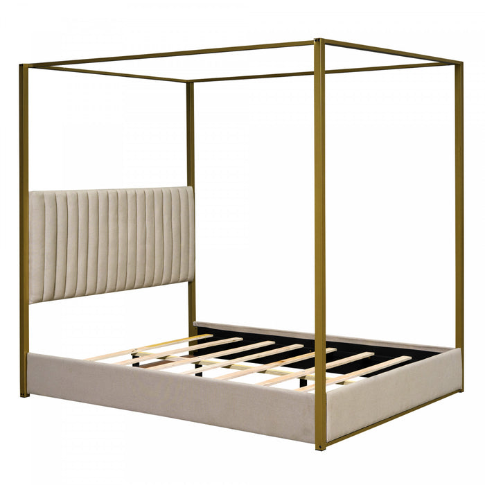 Lit plateforme Sophia a baldaquin avec tete de lit en mousse et velours, taille queen, beige