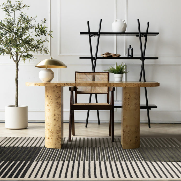 Tapis Maverick vert, noir et blanc a rayures modernes, 5'3\" x 7'7\"