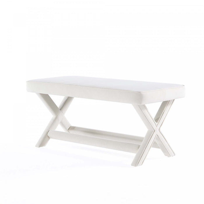 Banc d’appoint moderne du milieu du siecle Abigail en velours creme capitonne