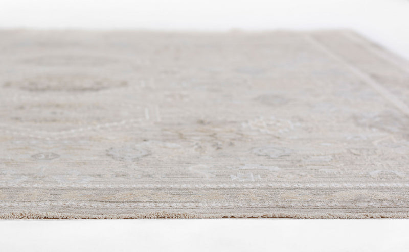Tapis Traditionnel Eleanor 7'10\" x 10'10\" en Gris