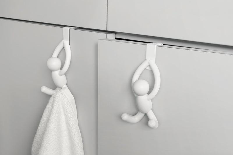 Crochets sur l’armoire Buddy de Umbra - blancs