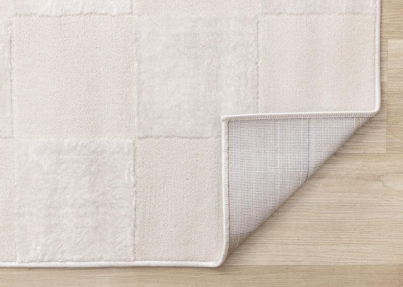Carpette Leonardo blanche et grise à motif de carreaux - 5 pi 3 po x 7 pi 7 po