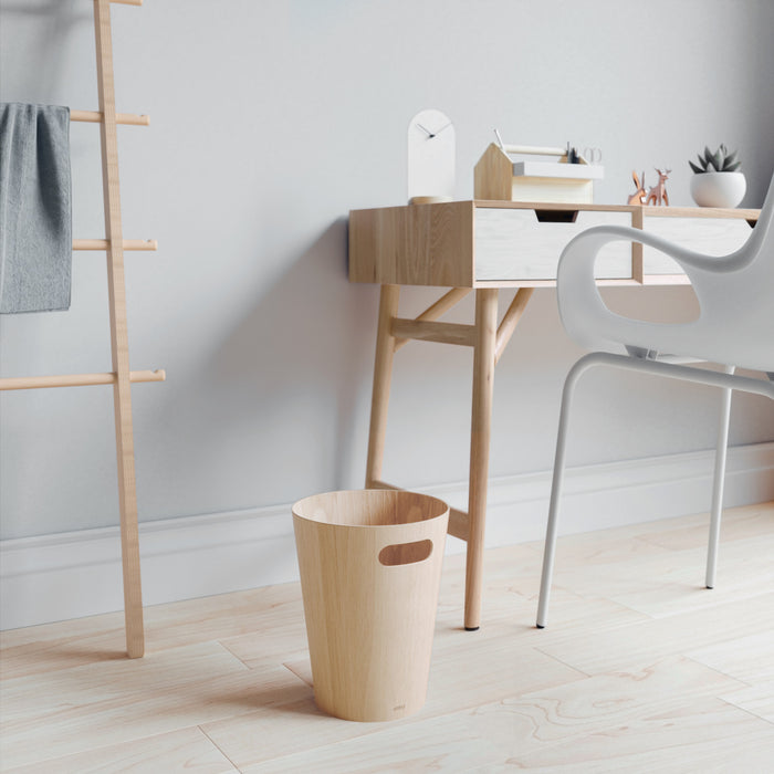 Poubelle Woodrow de Umbra - naturelle