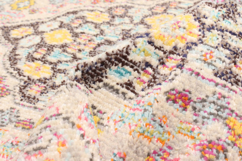 Tapis Traditionnel Lea 5'0\" x 8'0\" en Ivoire