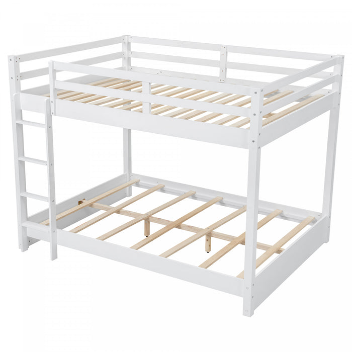 Lit superpose Ethan en bois massif format Queen avec echelle, gain de place, blanc