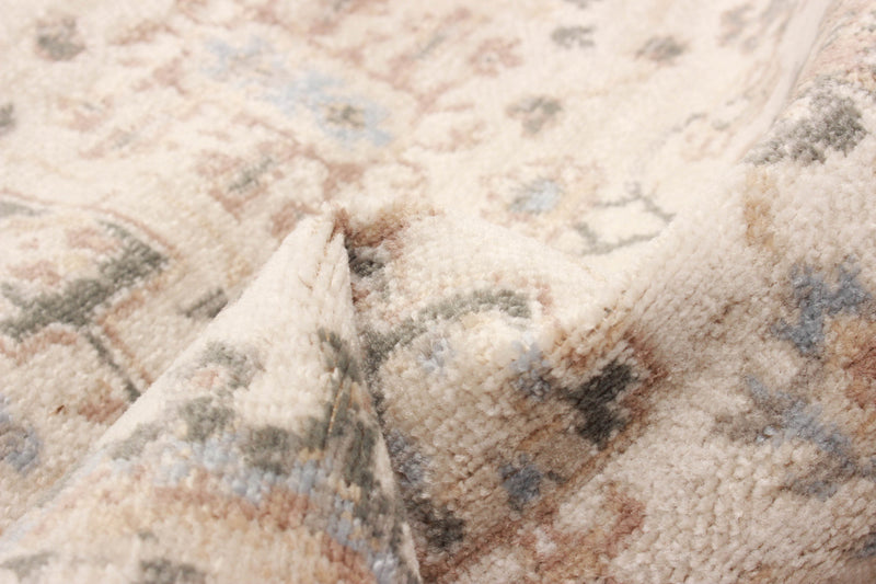 Carpette longue Gloria ivoire - 2 pi 8 po x 8 pi 2 po  