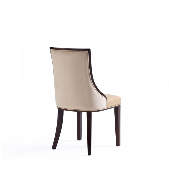 Grand fauteuil de salle a manger traditionnel en bois avec revetement en tissu beige - Lot de 4