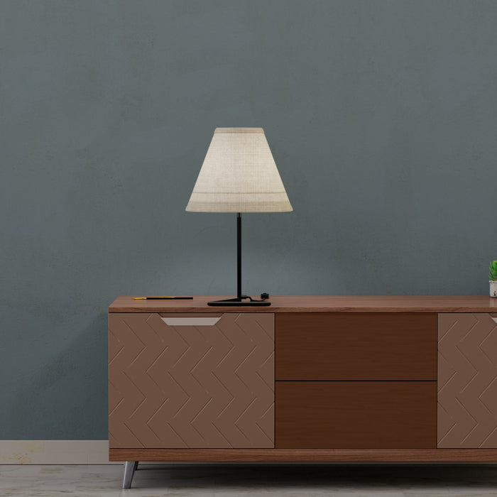 Lampe de table noire de 23 po à base angulaire avec abat-jour conique