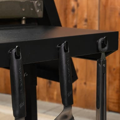 Plaque de cuisson Omnivore Blackstone 28\" avec couvercle rigide - 2207CA