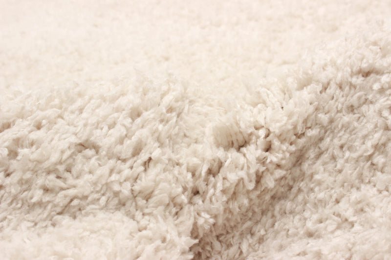Carpette Vera crème - 5 pi 0 po x 8 pi 0 po   