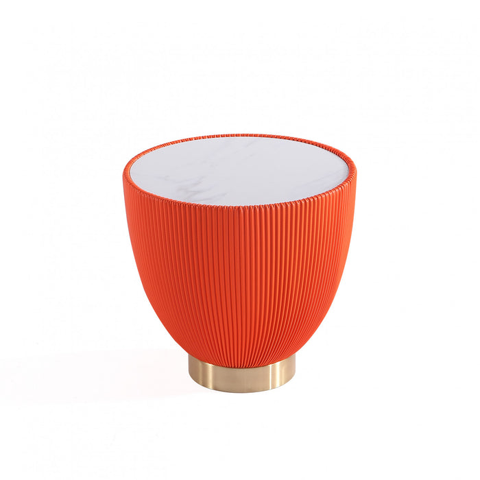 Table d’appoint Anderson moderne avec plateau en pierre frittee et revetement en tissu, orange – Lot de 2