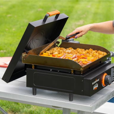 Plaque de cuisson « Blackstone 17\" Adventure Ready » avec couvercle rigide et sac de transport - 2273