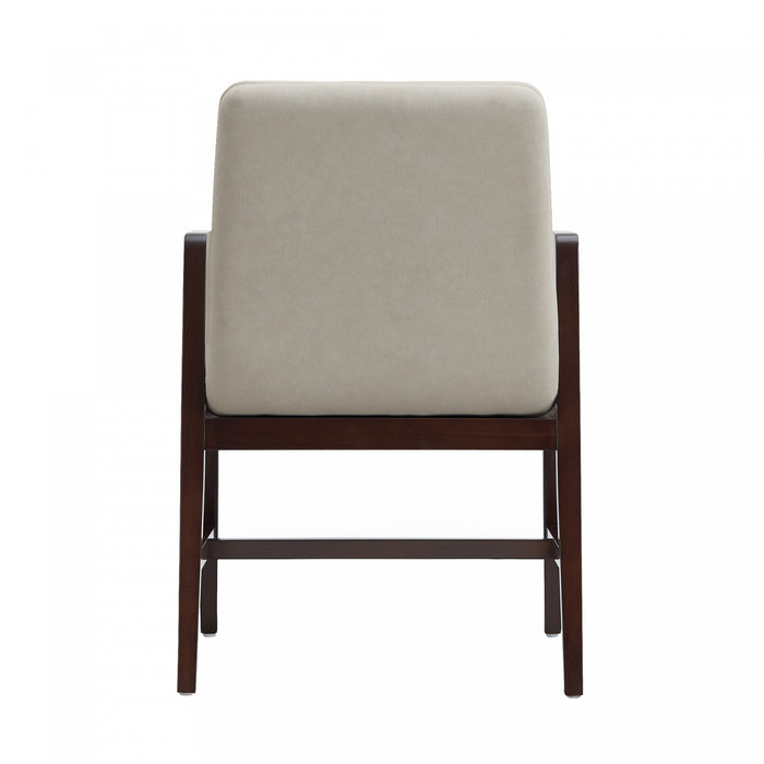 Fauteuil moderne en bois et velours Stella, coloris champagne