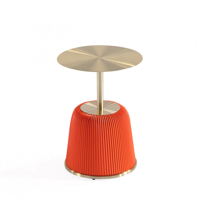 Table d’appoint moderne Anderson avec plateau en metal et revetement en tissu orange – Lot de 2