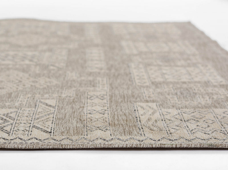 Tapis Transitionnel Nyra 8'0\" x 10'0\" en Gris