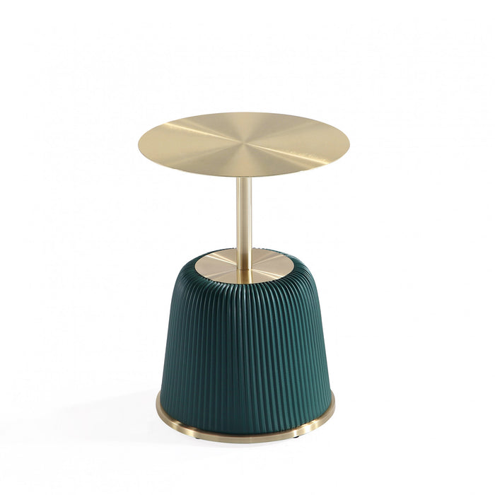 Table d’appoint moderne Anderson a plateau en metal et revetement en tissu vert – Lot de 2