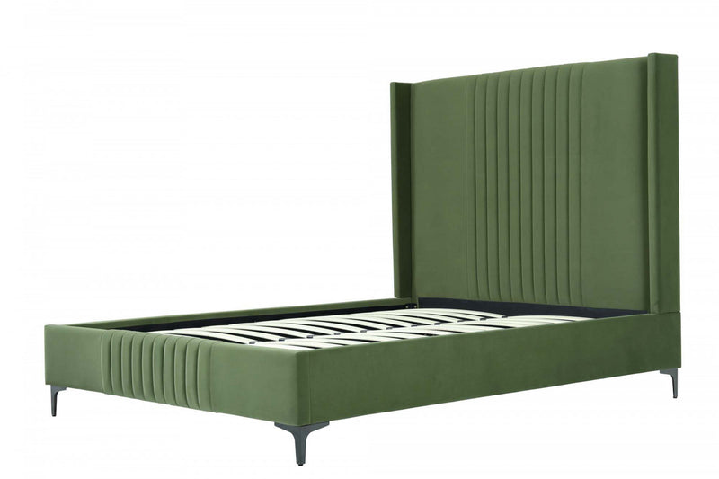 Lit Queen Promenade style milieu du siecle moderne en velours capitonne vert mousse