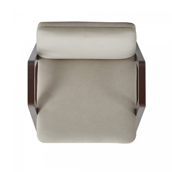 Fauteuil moderne en bois et velours Stella, coloris champagne