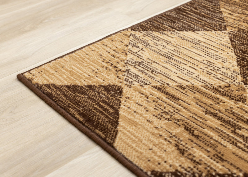 Tapis Florence a motif de losanges vieillis brun beige, 5'3\" x 7'5\"