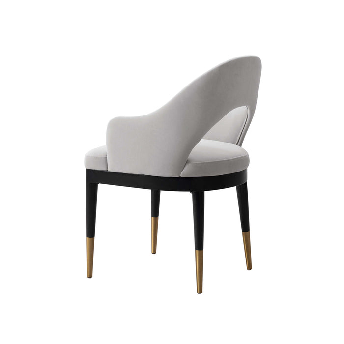 Fauteuil moderne glamour Carrington en velours gris clair