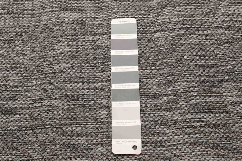 Carpette Versach grise - 2 pi 8 po x 8 pi 2 po