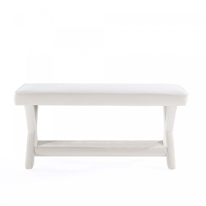Banc d’appoint moderne du milieu du siecle Abigail en velours creme capitonne