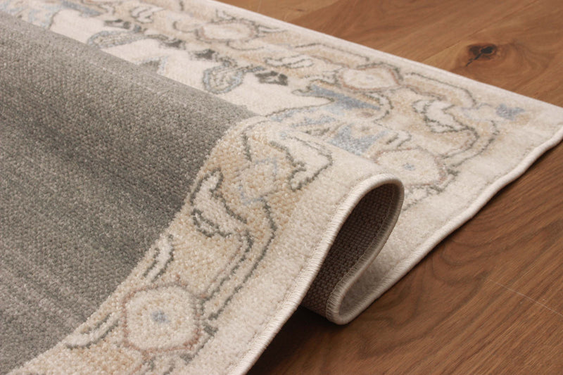 Carpette longue Addie beige - 2 pi 8 po x 8 pi 2 po  
