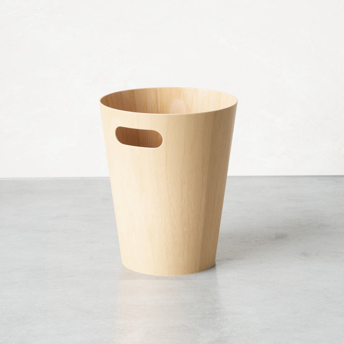 Poubelle Woodrow de Umbra - naturelle