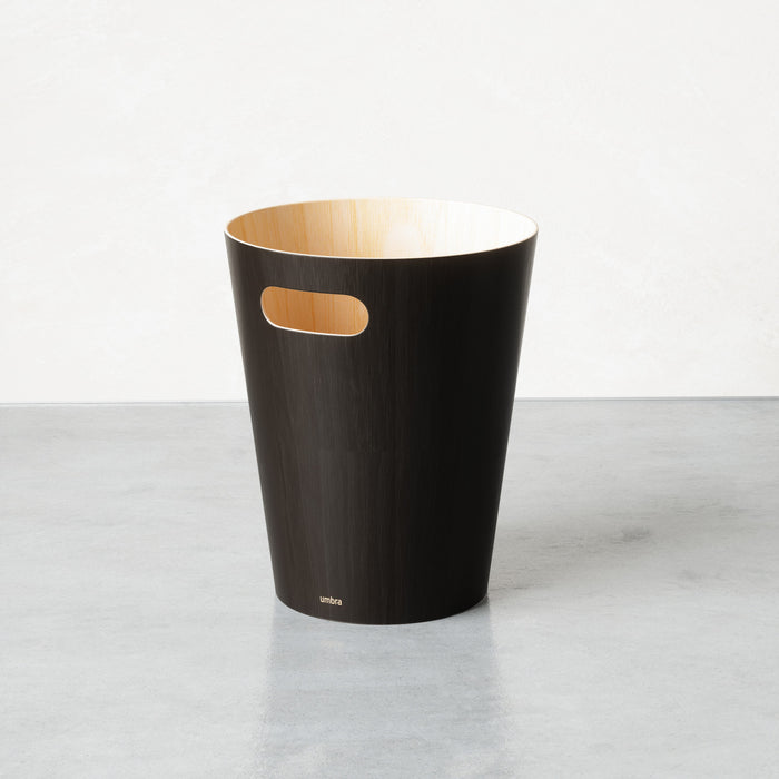 Poubelle Woodrow de Umbra - noire