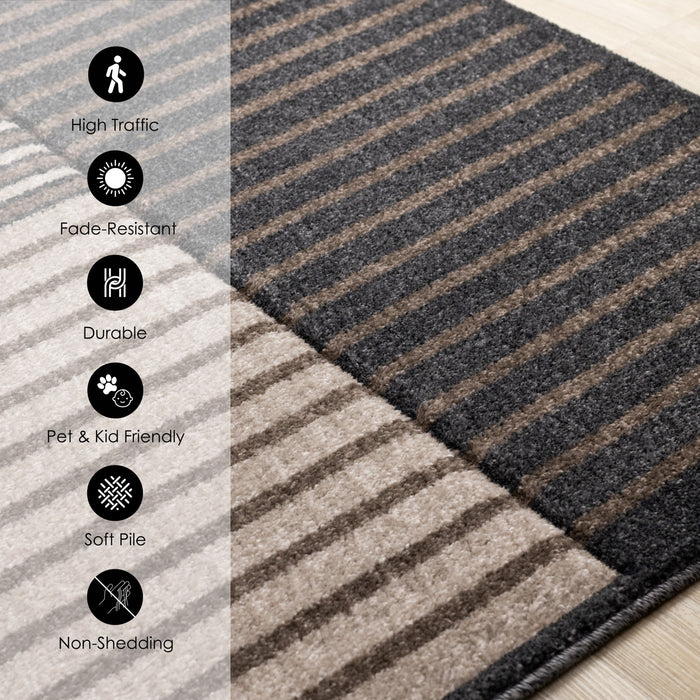 Tapis Maverick beige, brun et noir a rayures, 5'3\" x 7'7\"