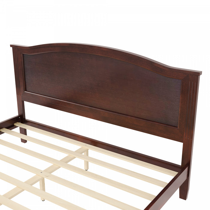 Lit plateforme Benson en bois massif format Queen avec tete de lit elegante, brun