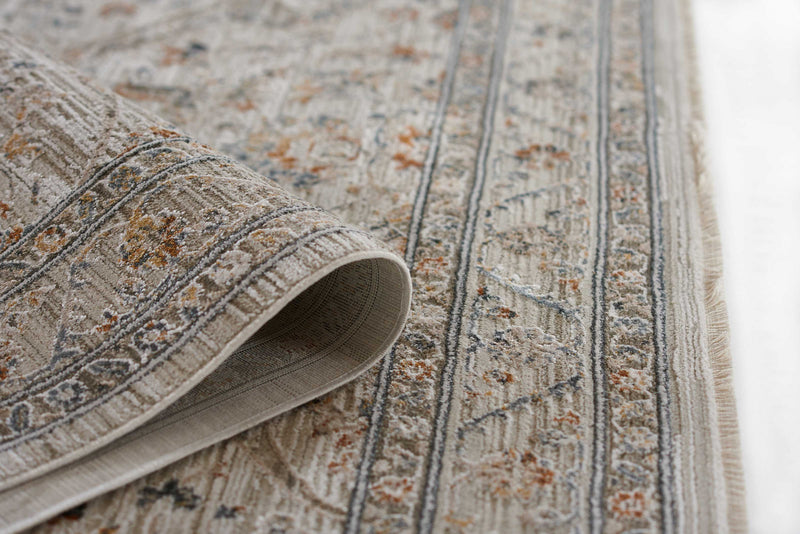 Tapis Traditionnel Margaux 5'3\" x 7'7\" en Ivoire