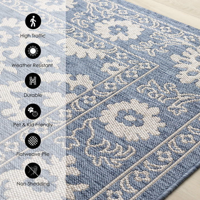 Tapis d'exterieur Cabana bleu et blanc a bordure elegante, 7'10\" x 10'6\"