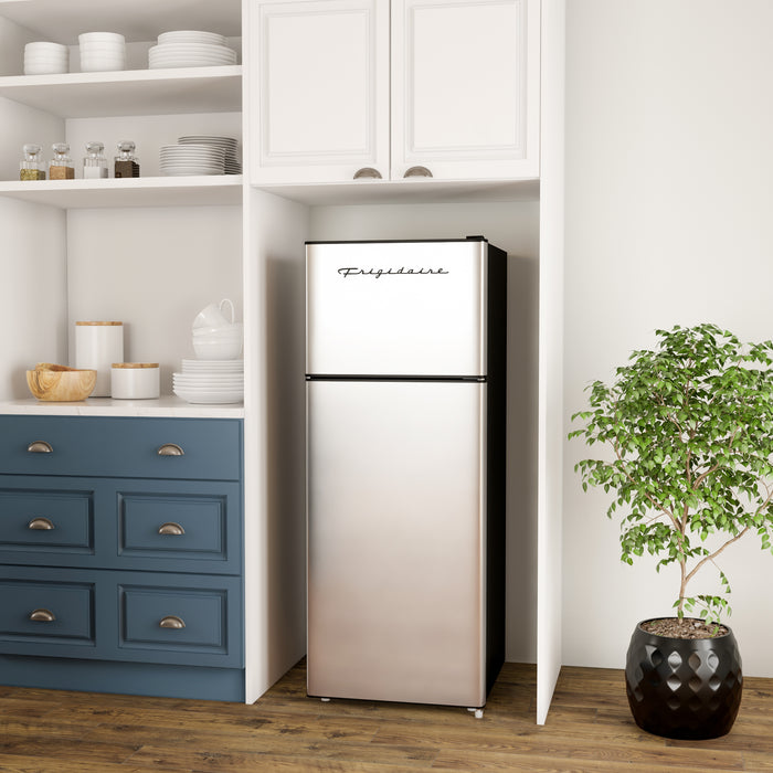 Réfrigérateur Frigidaire de 7,5 pi3 et de 21,5 po à congélateur supérieur - platine - EFR749-6COM