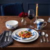 H2K Midnight Roses 16-Piece Porcelain Dinnerware Set | Ensemble de Vaisselle 16 Morceaux H2K Midnight Roses en Porcelaine