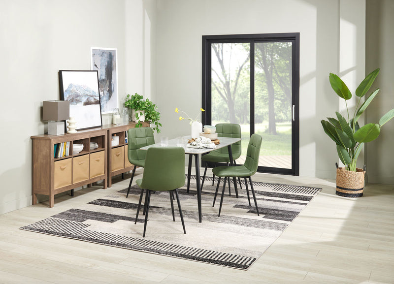 Ensemble de salle à manger Arlo 5 pièces en pierre frittée et métal avec table de 55 po (L) et 4 chaises vertes - vert, gris et noir