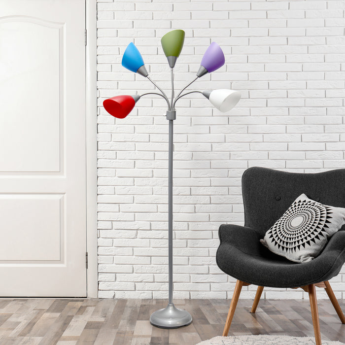 Lampe à pied contemporaine Medusa de Simple Designs de 67 po à plusieurs têtes à 5 ampoules avec col de cygne réglable et abat-jours primaires multicolores - argentée