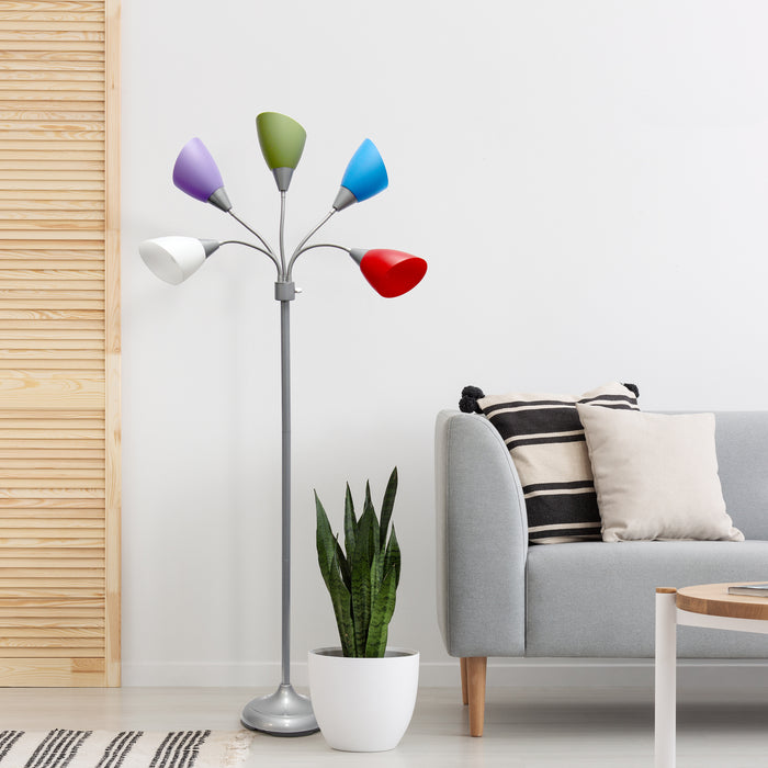 Lampe à pied contemporaine Medusa de Simple Designs de 67 po à plusieurs têtes à 5 ampoules avec col de cygne réglable et abat-jours primaires multicolores - argentée