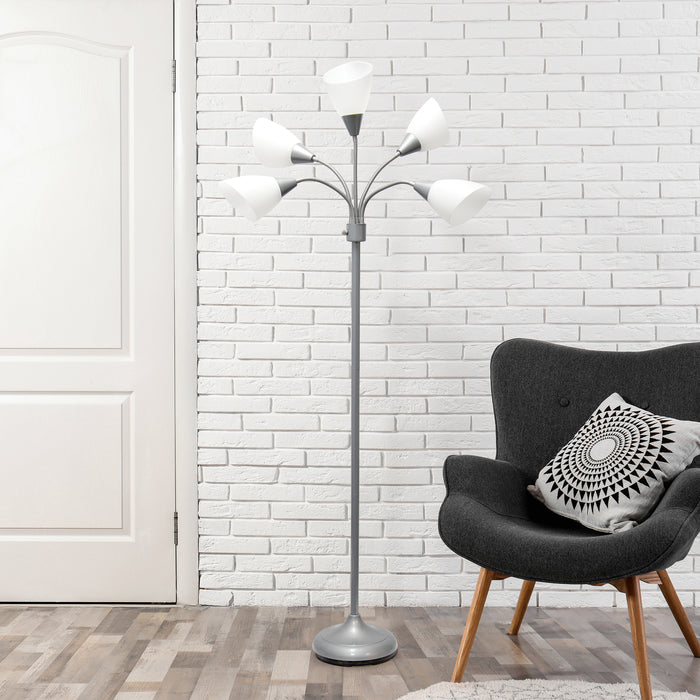 Lampe à pied contemporaine Medusa de Simple Designs de 67 po à plusieurs têtes à 5 ampoules avec col de cygne réglable et abat-jours blancs - argentée