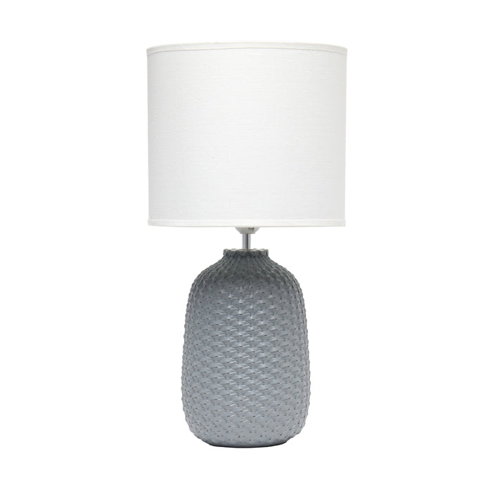 Lampe de table traditionnelle de Simple Designs de 20,4 po en céramique avec texture de mailles retournées et abat-jour cylindrique en tissu blanc - grise