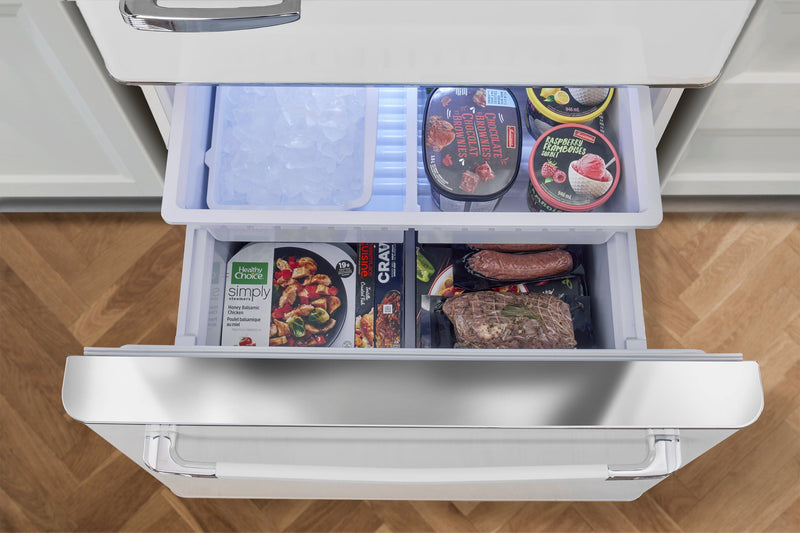 Classic Rétro par Unique sans givre Réfrigérateur à congélateur dans le bas de 18 pi³ - UGP-510L W AC