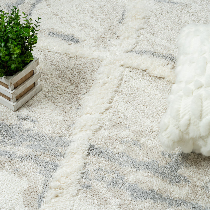 Carpette à poil long Lola crème à motif de treillis et de lignes - 6 pi 7 po x 9 pi 6 po