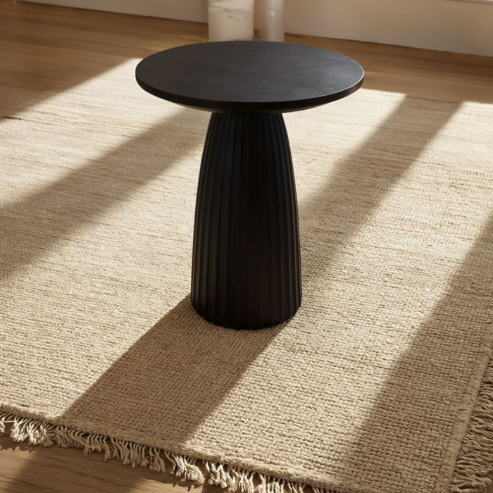 Table de bout moderne Lila de 17,5 po - noir mat