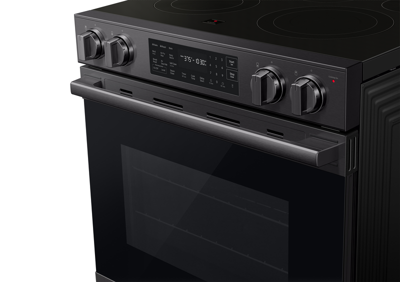 Cuisinière électrique encastrée Samsung de 6,3 pi3 avec friture à air Air Fry Max - acier inoxydable noir mat - NSE80H63SEAC