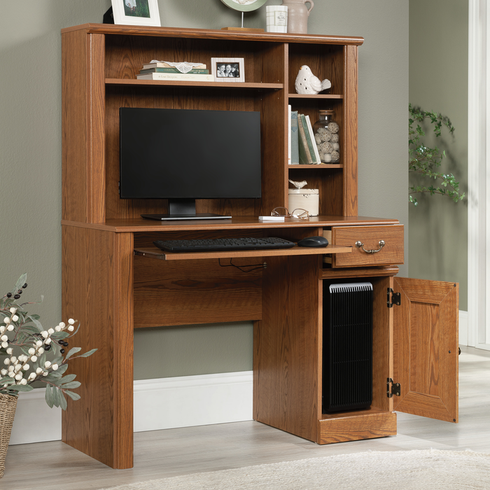 Bureau Orchard Hills de 42,6 po avec crédence et rangement - chêne Carolina