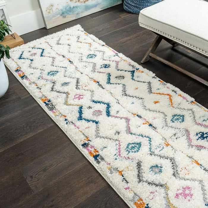 Carpette à poil long Lola à motif de chevron - 2 pi 7 po x 8 pi