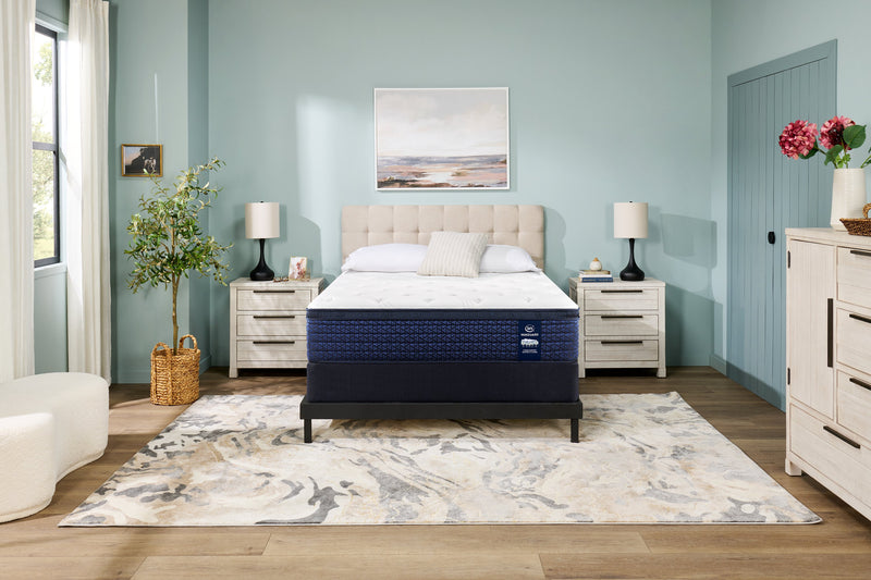 Ensemble matelas moyen à Euro-plateau Stonebridge Vanguard de Serta pour lit double 