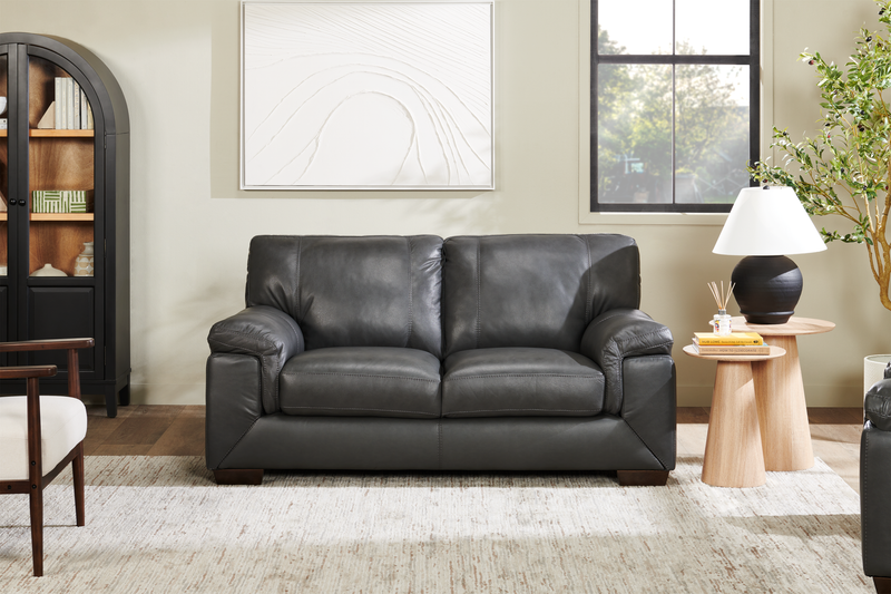 Causeuse Classico de 71 po en cuir véritable avec pattes en bois - gris carbone