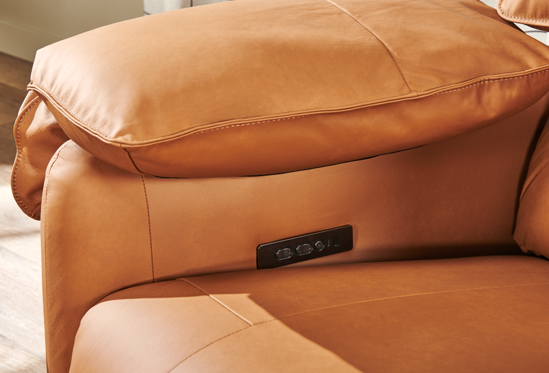 Fauteuil à inclinaison électrique Momento de 54 po en cuir véritable - caramel